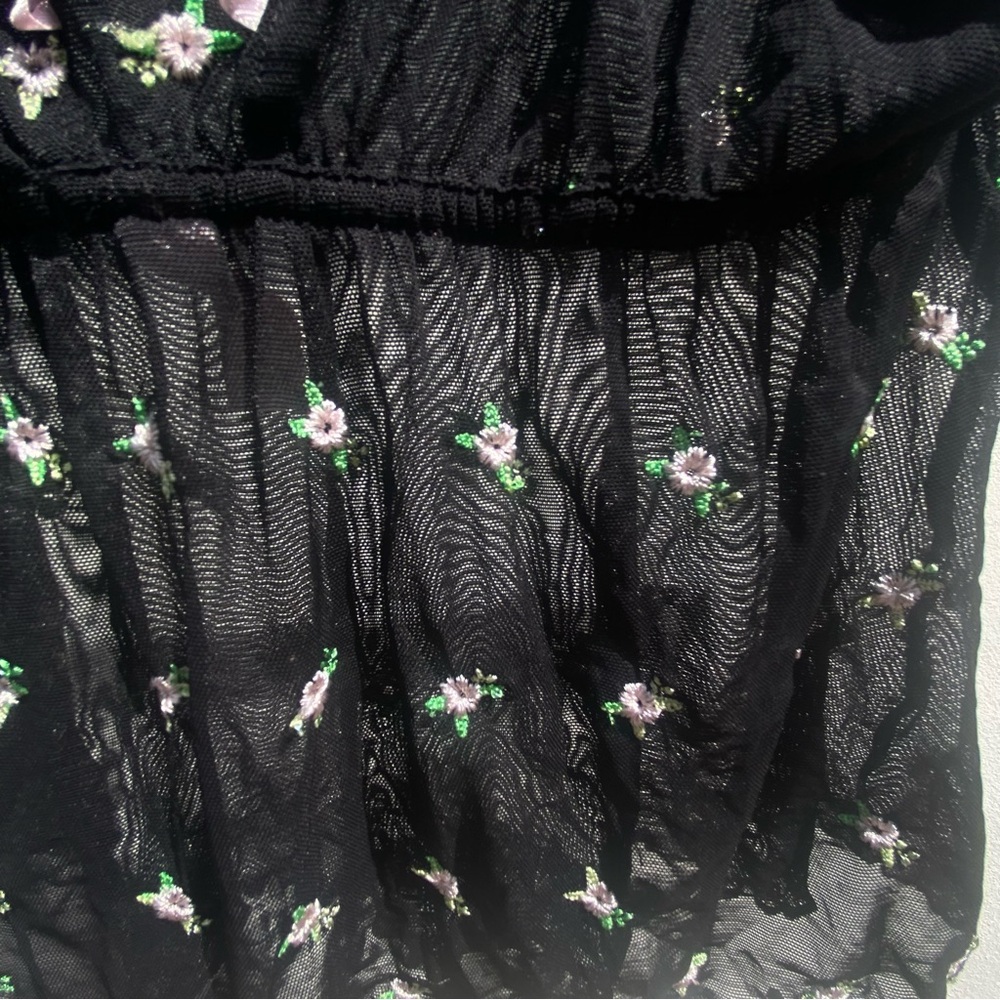Y2K RARE Victoria’s Secret Black Floral Embroidered Babydoll Cami Top Size S - Picture 7 of 9